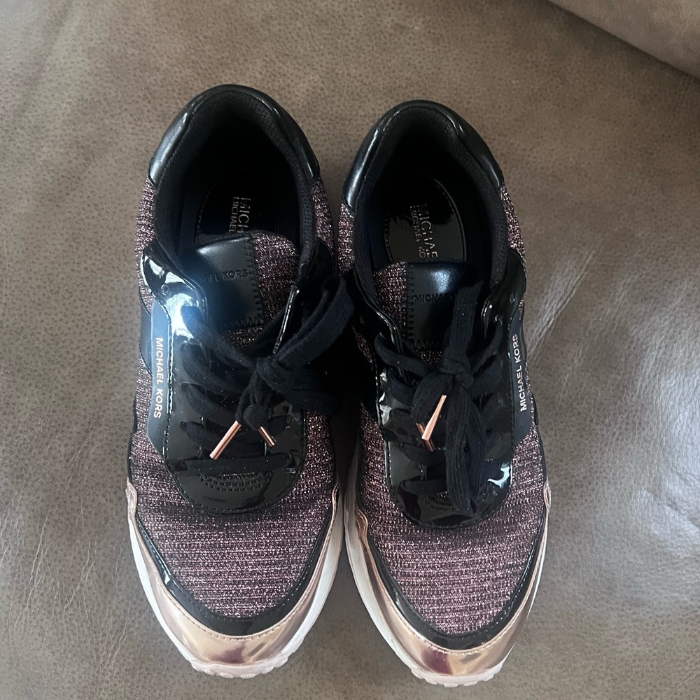 MK glitter trainer chain mesh rose gold size 8M